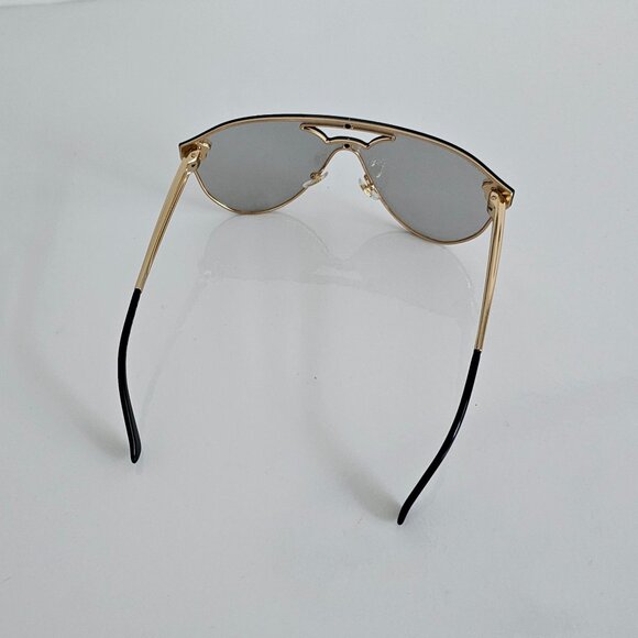 VERSACE WOMEN'S GORGEOUS SUNGLASSES! - Picture 7 of 16